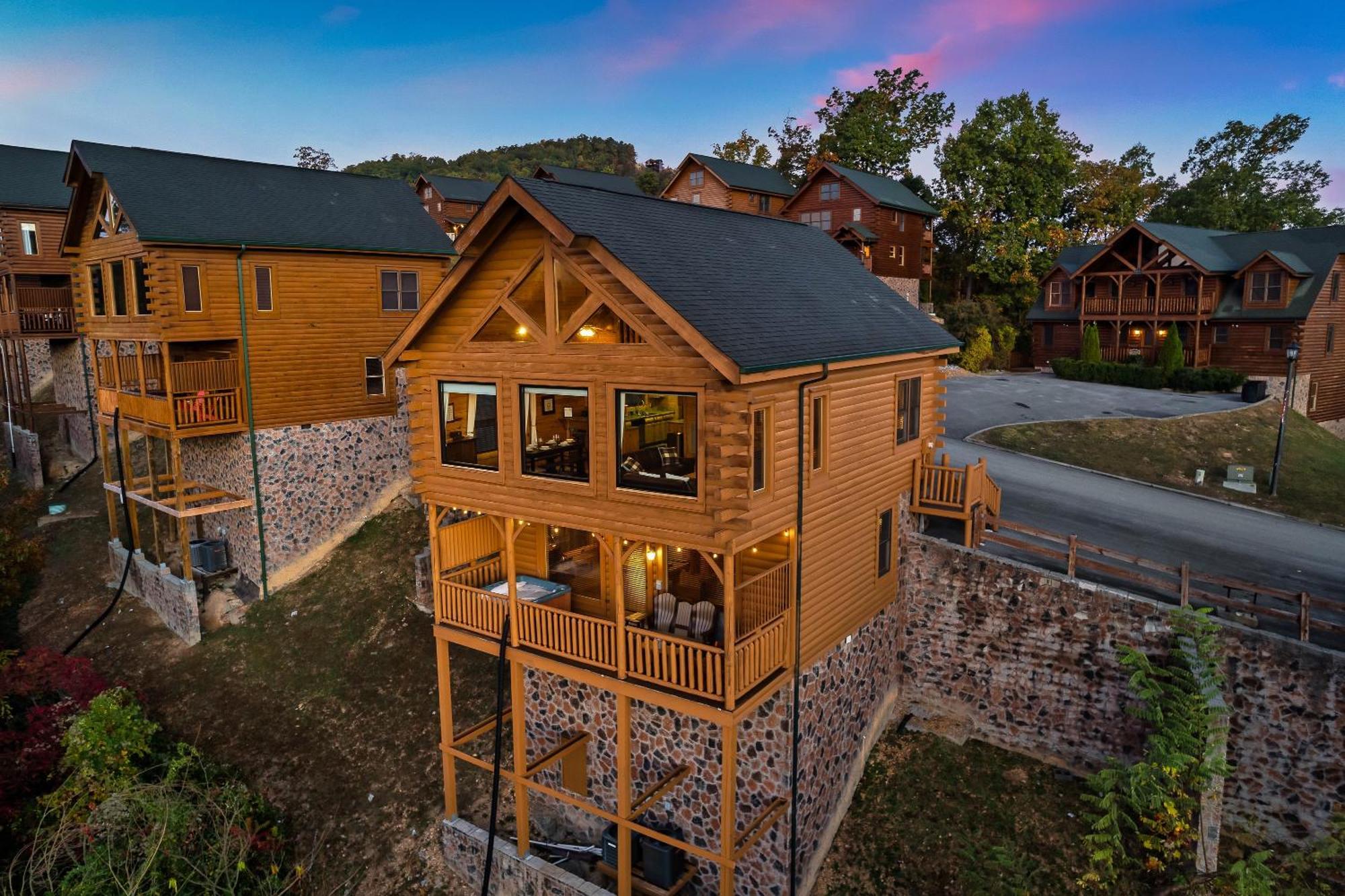 Epic Mountain Views, Hot Tub, Game Room, Sleeps 10 Sevierville Exterior foto